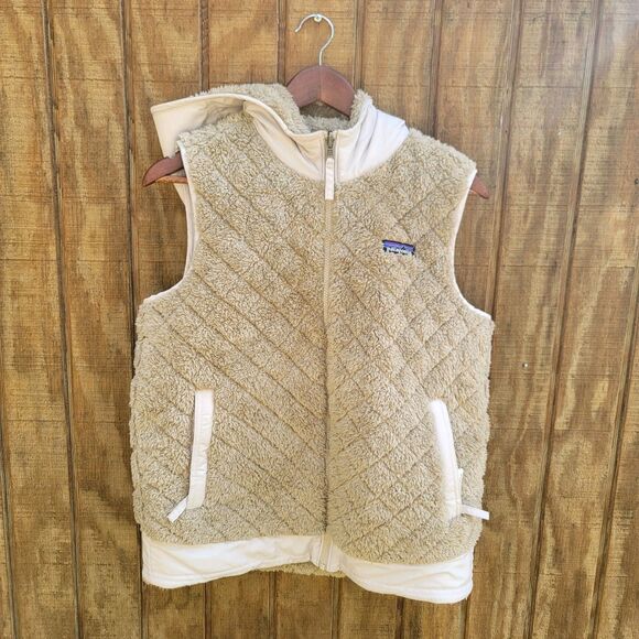 Patagonia Reversible Teddy Bear Sherpa Hooded Vest Womens Size M - Picture 13 of 13
